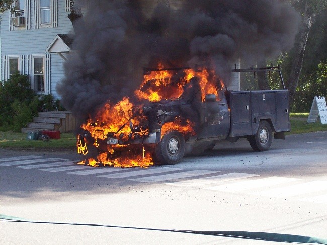 Vehicle Fire 08-28-2008 004_650x487